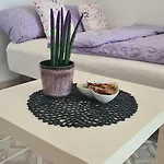 Sara Apartment *