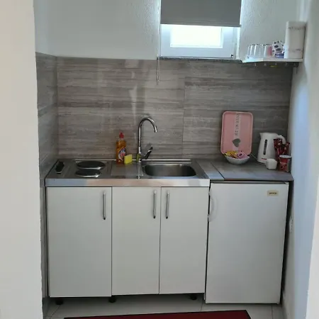Sara Apartment *